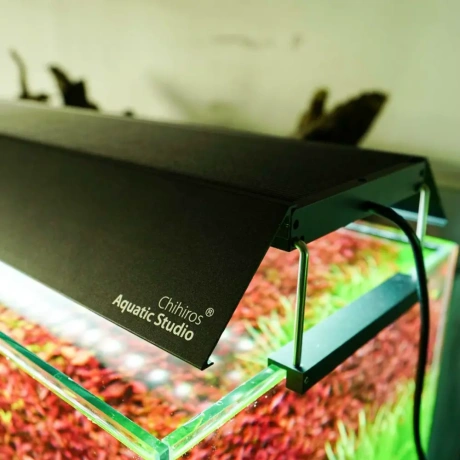 AIZKARI CHIHIROS VIVID MINI LAMPAI